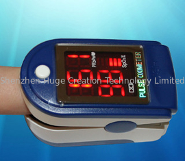China Medical Fingertip Pulse Oximeter SpO2 Sensor , Hand Held And Digital supplier