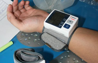 Hospital Portable Digital Blood Pressure Monitor For Wrist supplier