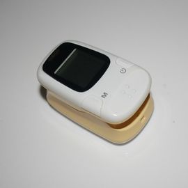 Portable Fingertip Pulse Oximeter Sensor For Infant Two AAA Batteries Drive supplier